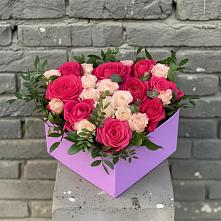 Цветочная композиция из Розы в коробке в Приморье