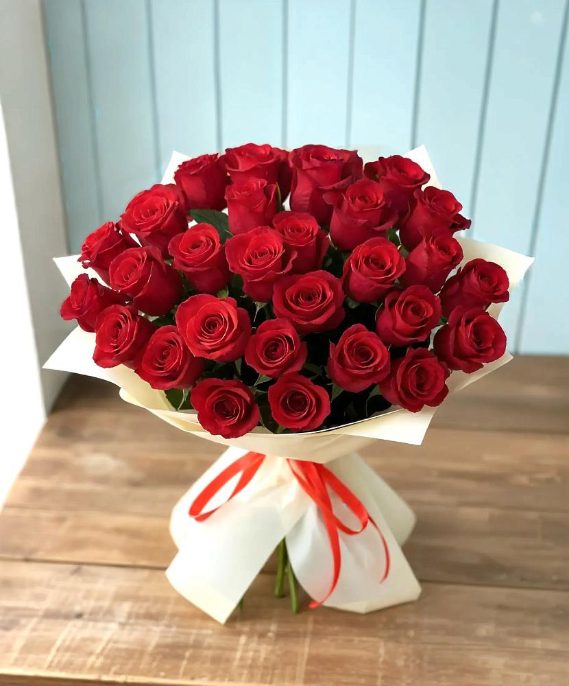 Букет 29 Красных роз в Приморье