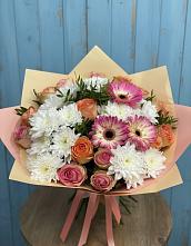Букет цветов из:  Розы, Герберы и Хризантемы в Приморье
