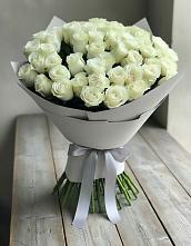 Букет 35 Белых роз в Приморье