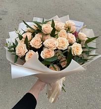 Букет Кремовые розы Латте в Приморье