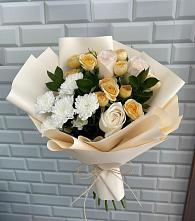 Букет цветов из:  Розы и Хризантемы в Приморье