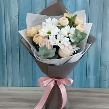Букет цветов из:  Хризантемы и Розы в Приморье