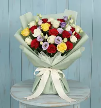 Букет цветов из:  Розы в Приморье