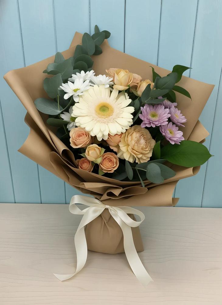Букет цветов из: Герберы и Хризантемы в Приморье