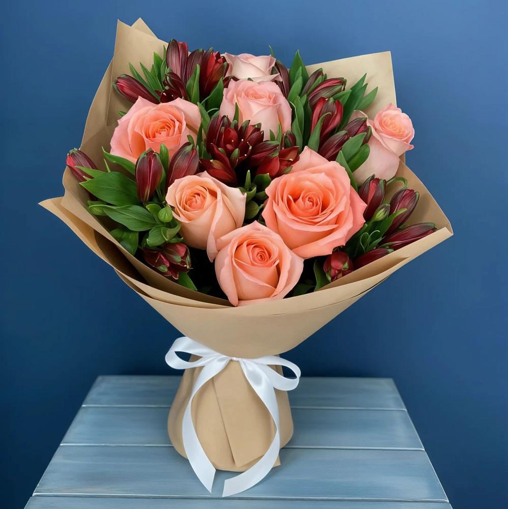 Букет цветов из: Розы и Альстромерии в Приморье