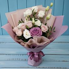 Букет цветов из:  Розы и Лизиантусы в Приморье