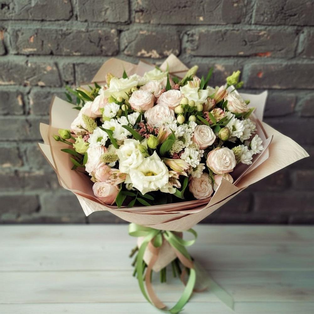 Букет цветов из: Альстромерии, Розы и Хризантемы в Приморье
