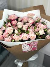 Букет цветов из:  Розы в Приморье