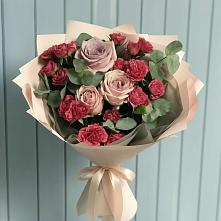 Букет цветов из:  Гвоздики и Розы в Приморье