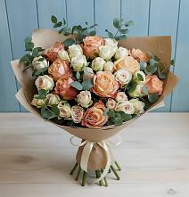 Букет цветов из:  Альстромерии и Розы в Приморье